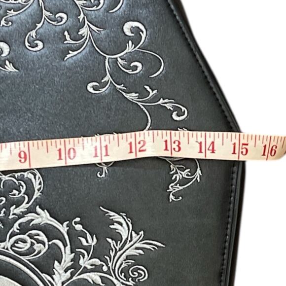 NWOT Widow x Dolls Kill whatnot Exclusive Black Coffin Skull Bag Goth Vampire - Picture 5 of 6